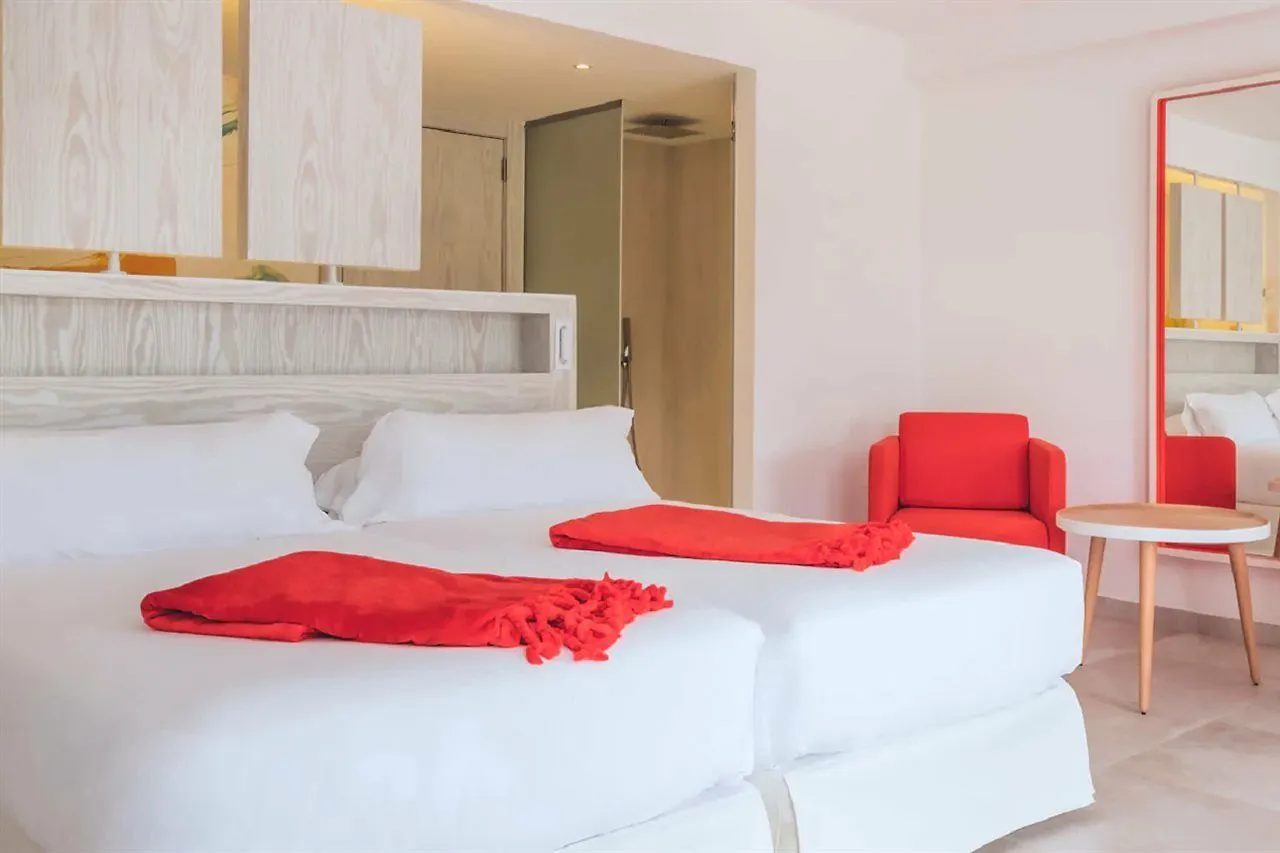 ****  Iberostar Waves Alcudia Park Hotel Playa de Muro  Spanje